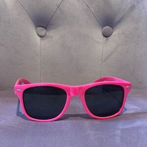 HOT PINK SUNGLASSES